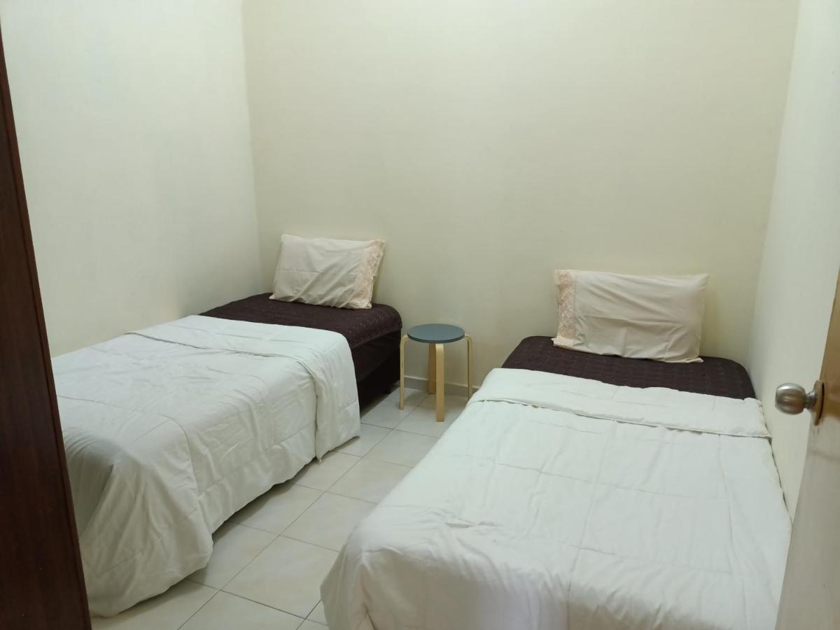 Oyo Home 90419 Sahar Guesthouse Malacca Εξωτερικό φωτογραφία