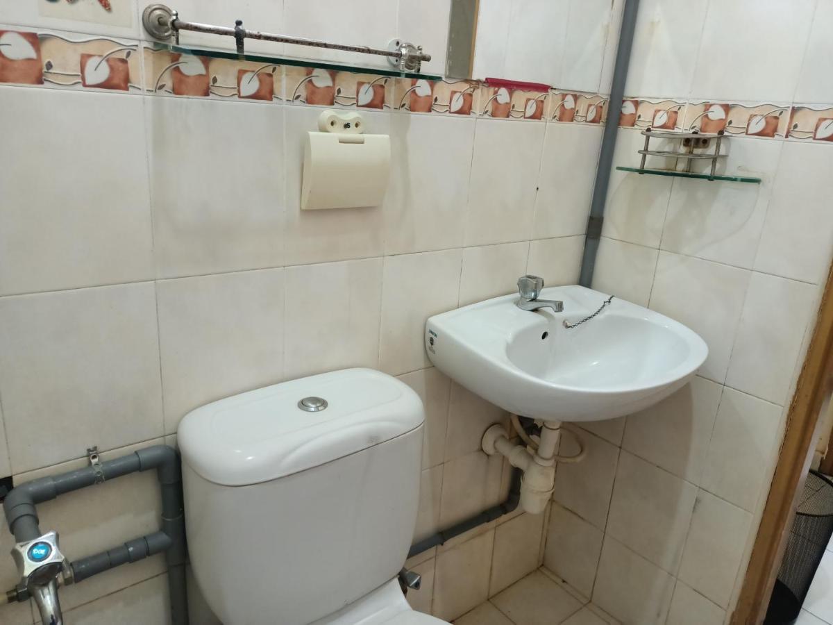 Oyo Home 90419 Sahar Guesthouse Malacca Εξωτερικό φωτογραφία
