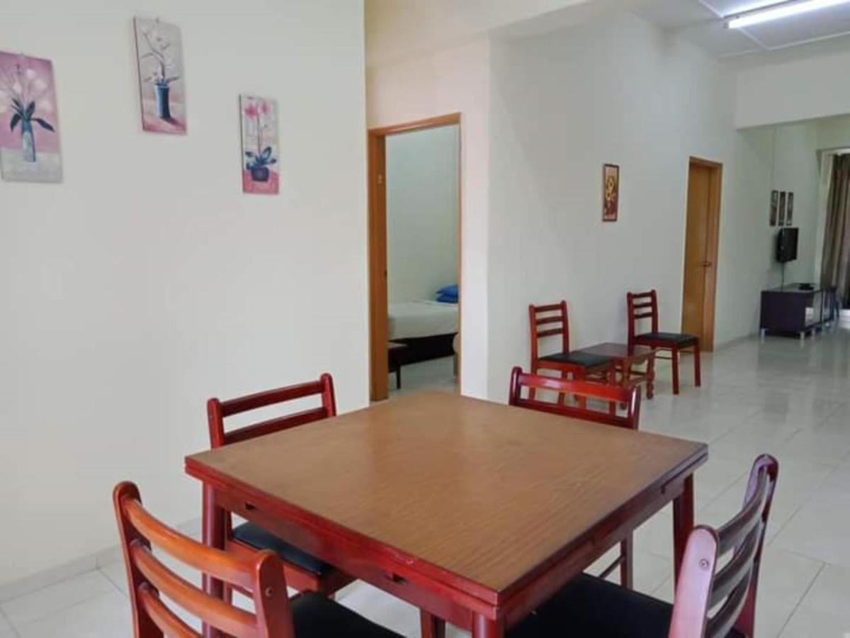 Oyo Home 90419 Sahar Guesthouse Malacca Εξωτερικό φωτογραφία